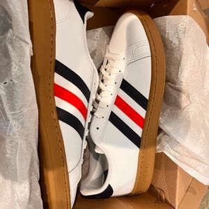 Colorway: Cloud White/Trace Blue/Active Red Style: EE7888 NWT. Never worn!